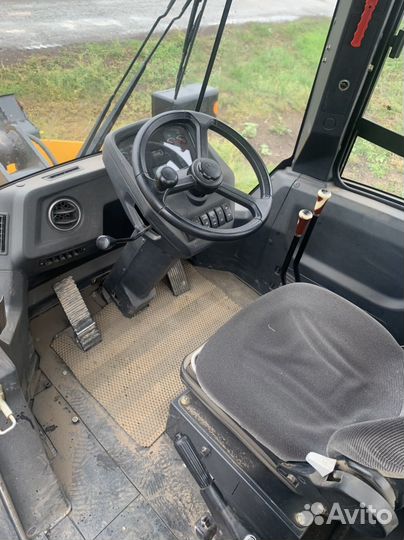 Фронтальный погрузчик LiuGong 835H, 2021