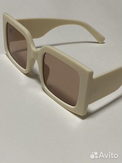 Солнцезащитные очки женские