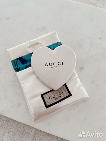 Зеркало корманное Gucci