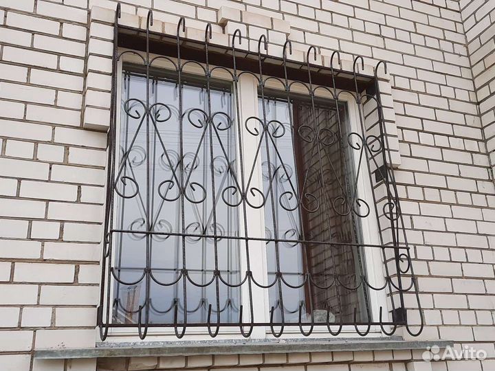 Решетки на окна б/у