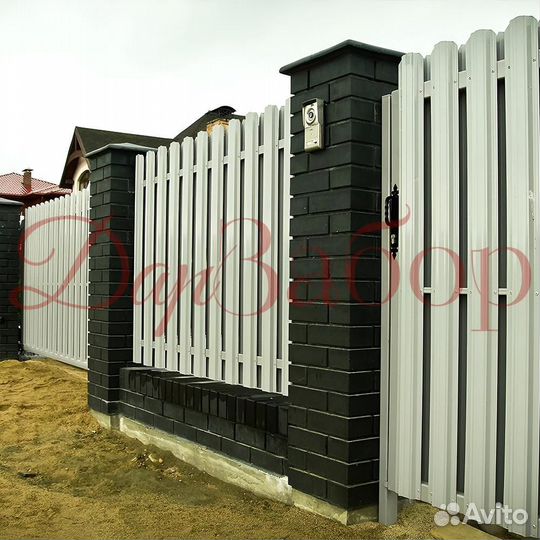 Забор из евроштакетника шахматка в Джугбе