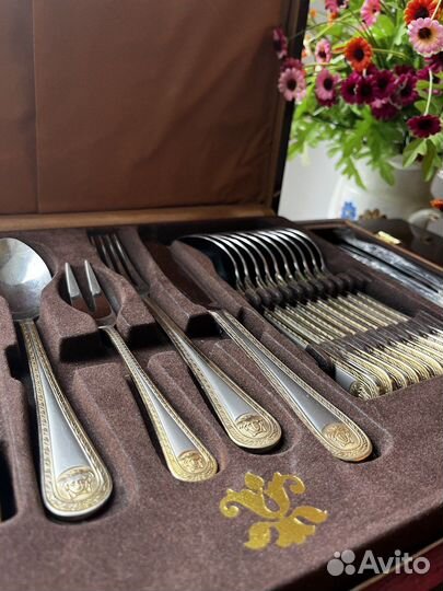 Набор столовых приборов на 12 персон