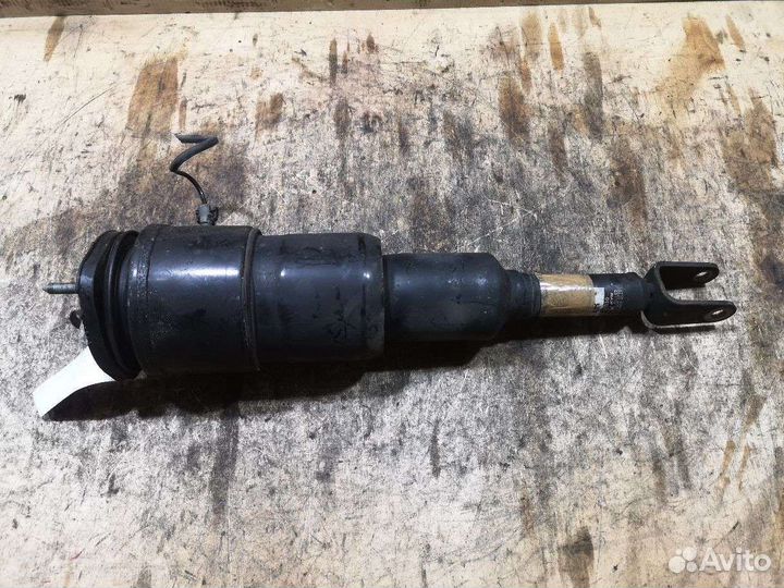 Стойка амортизатора Lexus Ls460