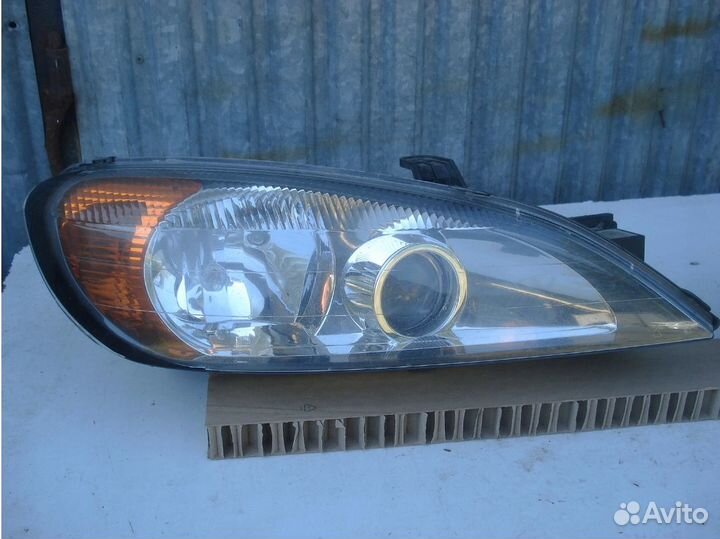 Nissan primera P11 фара передняя левая