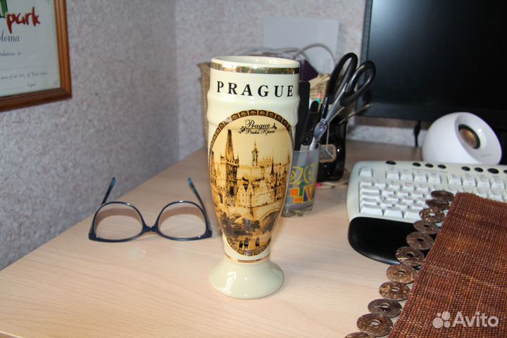 Ваза для цветов сувенирная