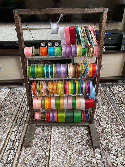 Стойка для лент