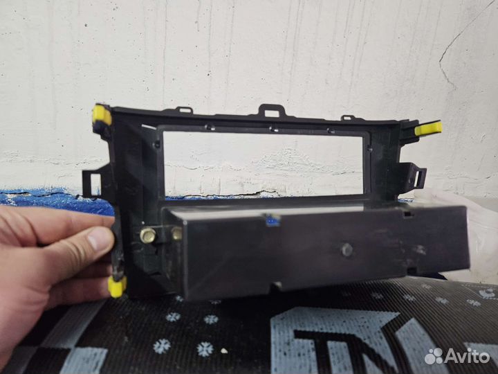 Переходная рамка Toyota Corolla 150 (1din 2din)