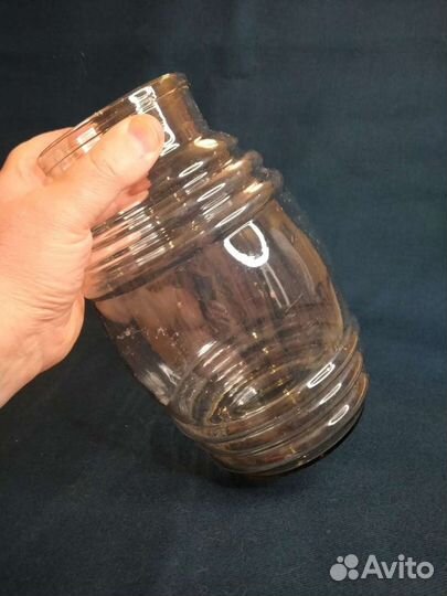 Старинная стеклянная банка
