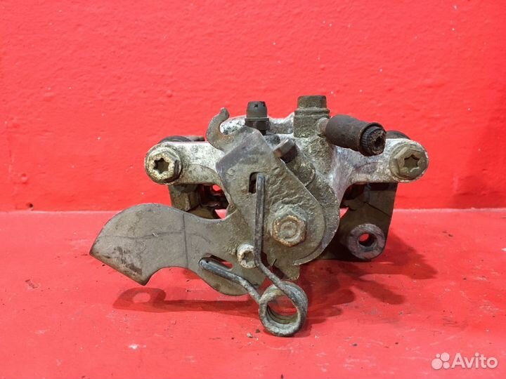 Суппорт задний правый Kia Ceed 2 (Jd) хетчбэк G4FA