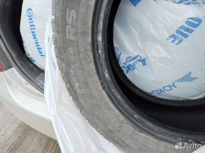 Hankook Winter I'Pike 205/55 R16