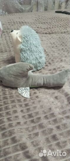 Мягкие игрушки акула и ёж