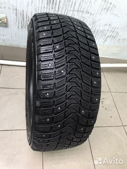 Michelin X-Ice North 3 215/50 R17