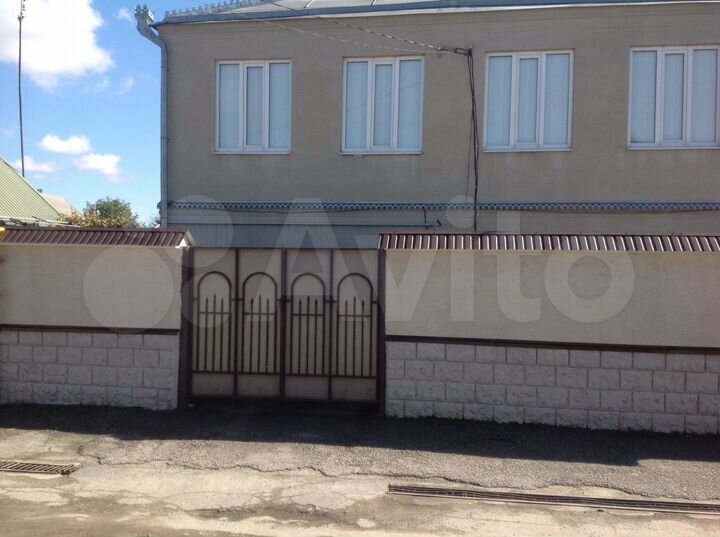 Дом 165 м² на участке 8 сот.