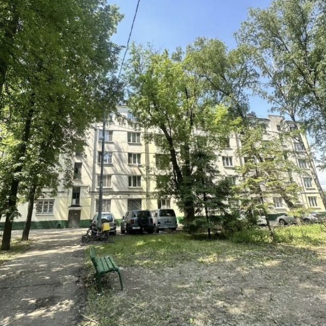Комната 18 м² в 3-к., 2/4 эт.