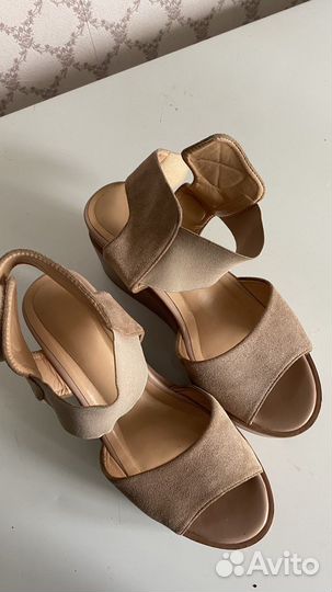 Босоножки 39
