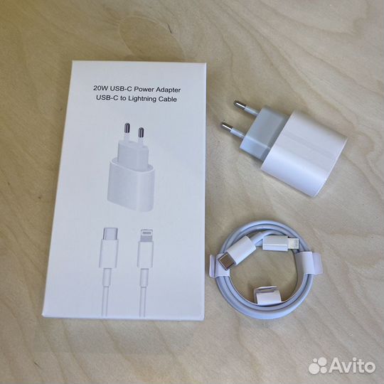 Зарядка на iPhone 20W USB-C