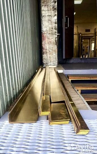 Полоса, профиль, уголок из латуни