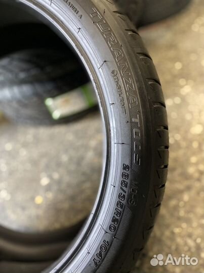 Bridgestone Turanza T005 285/35 R20