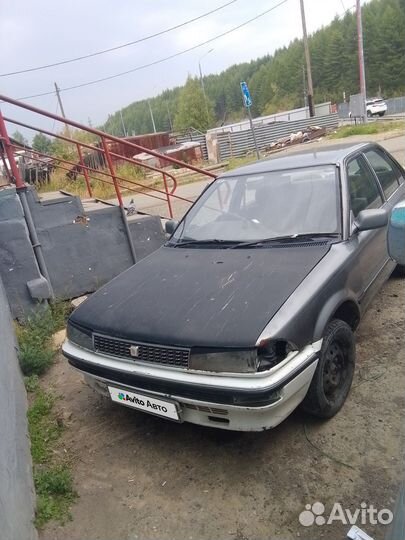 Toyota Corolla 1.6 AT, 1988, битый, 431 382 км