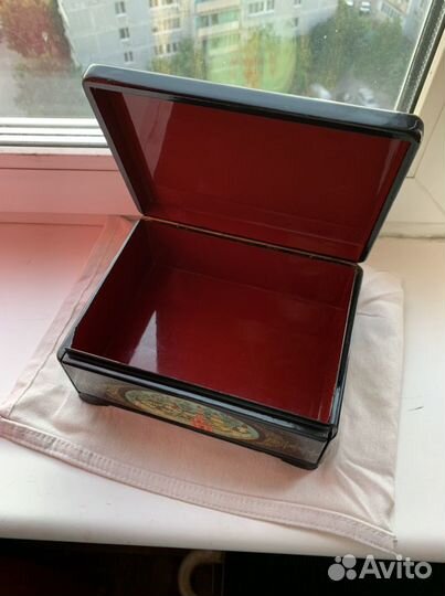 Коллекционная шкатулка 90 х годов мстера