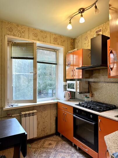 4-к. квартира, 60,7 м², 2/5 эт.
