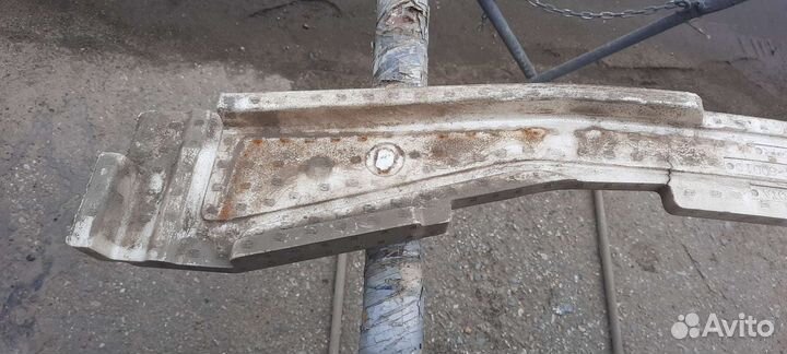 Абсорбер бампера зад. Toyota LC Prado 120/2007