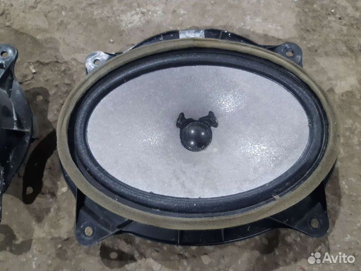 Toyota Camry 40 динамик