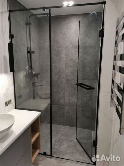 Душевые стеклянные перегородки с установкой