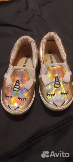 Обувь на девочку