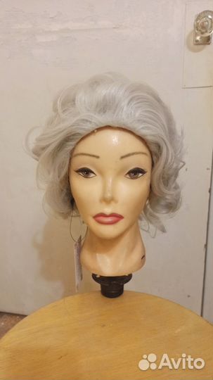 Парик театральный