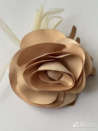 Брошь роза из ткани