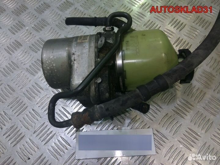 Насос эгур для Опель Зафира Б 93179569 гладкий