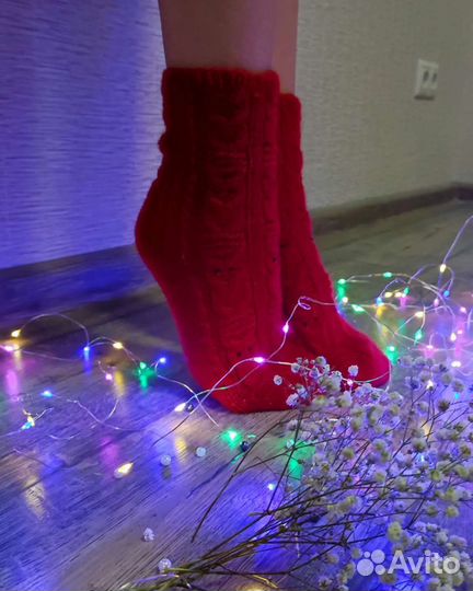 Вязаные женские носки.Ручная работа