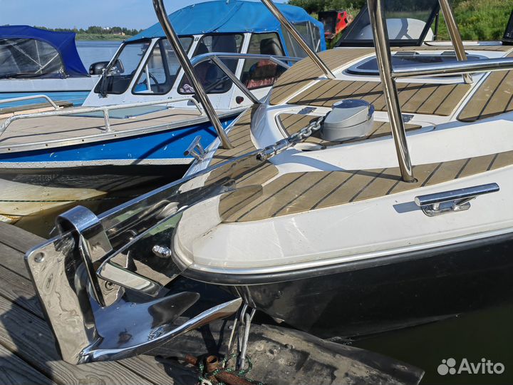 Катер Phenix 560