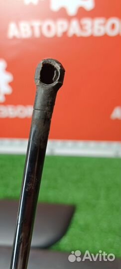 Амортизатор крышки багажника Toyota RAV4 40