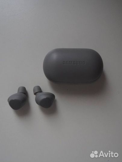 Samsung gear iconx 2018