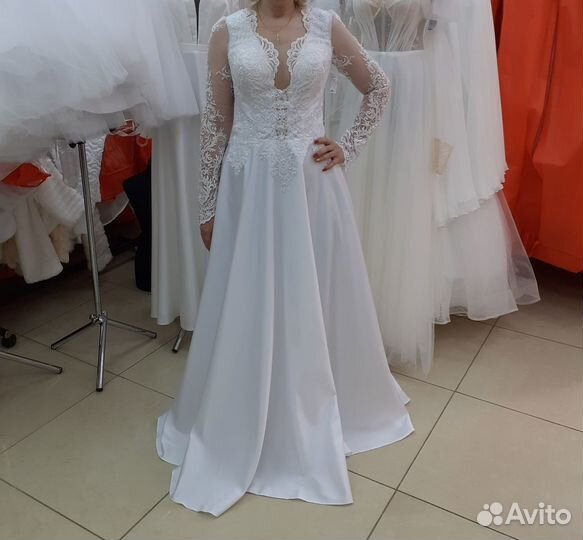 Свадебное платье