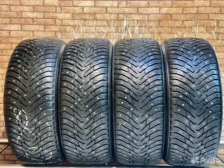 Nokian Tyres Hakkapeliitta 8 225/50 R17
