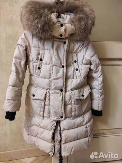 Пуховик для девочки Moncler 116р
