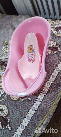 Ванночка для купания с горкой