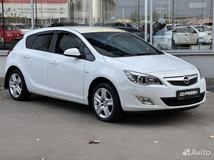 Opel Astra 1.4 МТ, 2011, 162 072 км