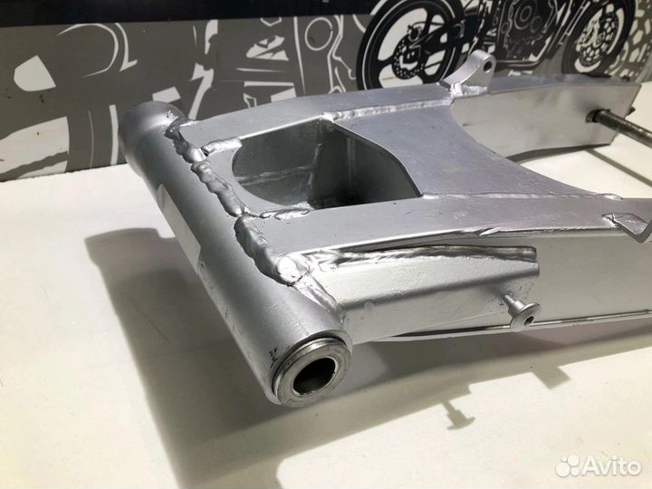 Маятник Kawasaki ZZR 600-1 1992г