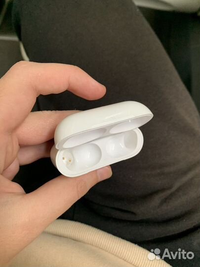 Оригинальный кейс для AirPods Pro