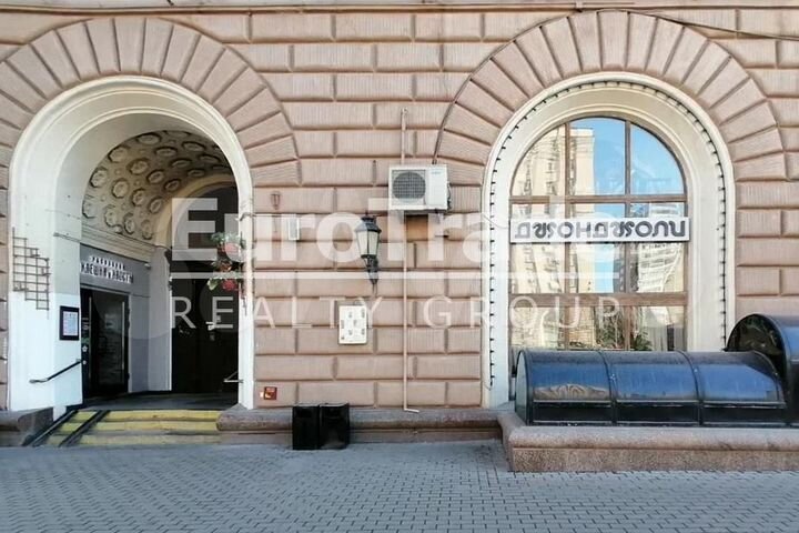 Сдам торговое помещение, 463 м²