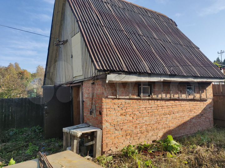 Дом 40 м² на участке 6 сот.