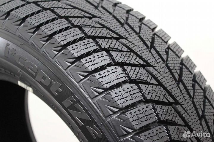 Hankook Winter I'Cept iZ 2 W616 225/55 R17 101T