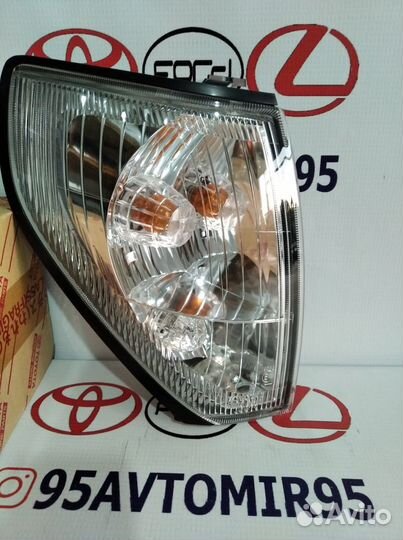 Toyota Land Cruiser Prado правый габарит