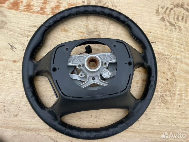 Тойота авенсис 2 250 руль с кнопками