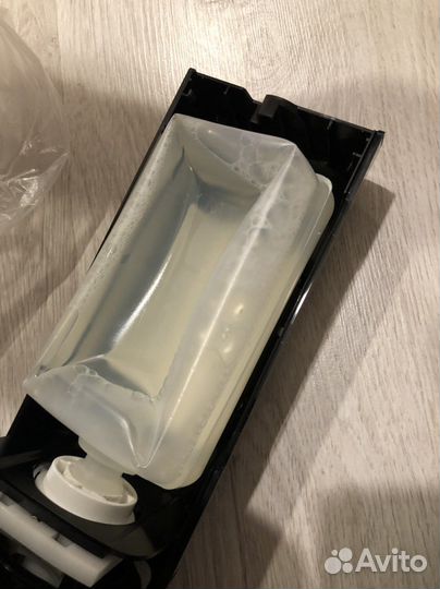 Дозатор диспенсер для мыла пены