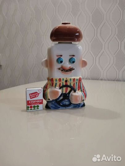 Фигурная бутылка. Штоф керамический. Новая